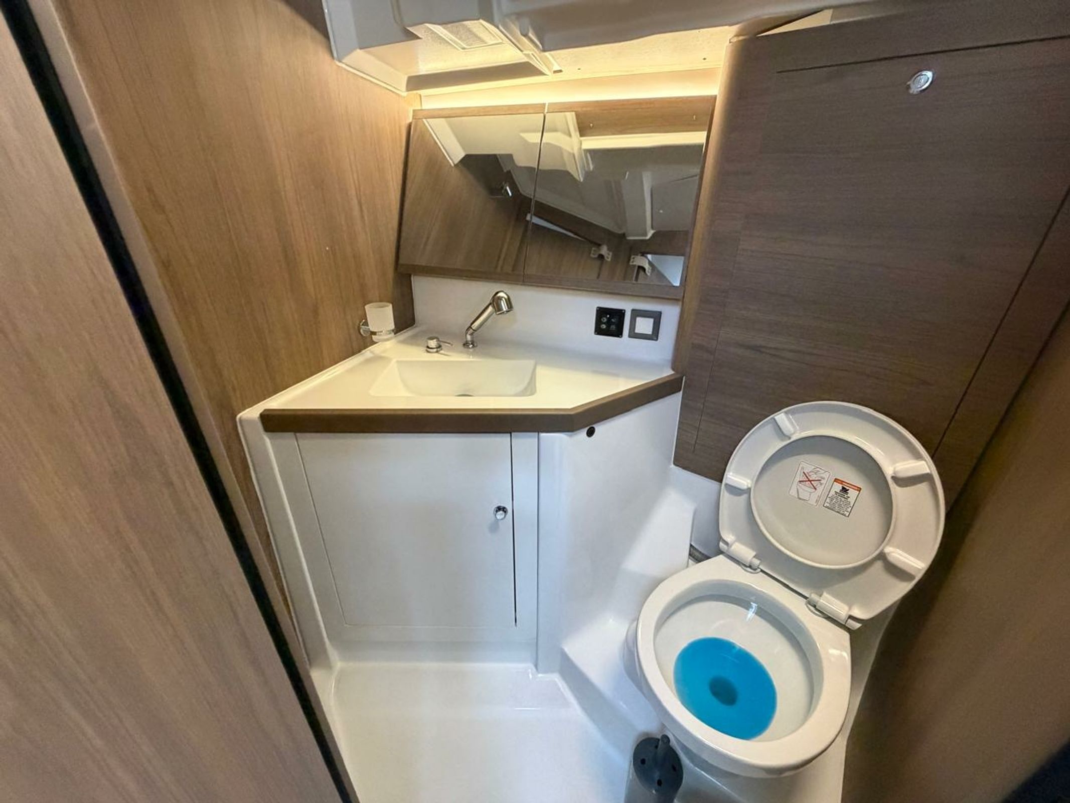 Beneteau Oceanis 47 | Offline