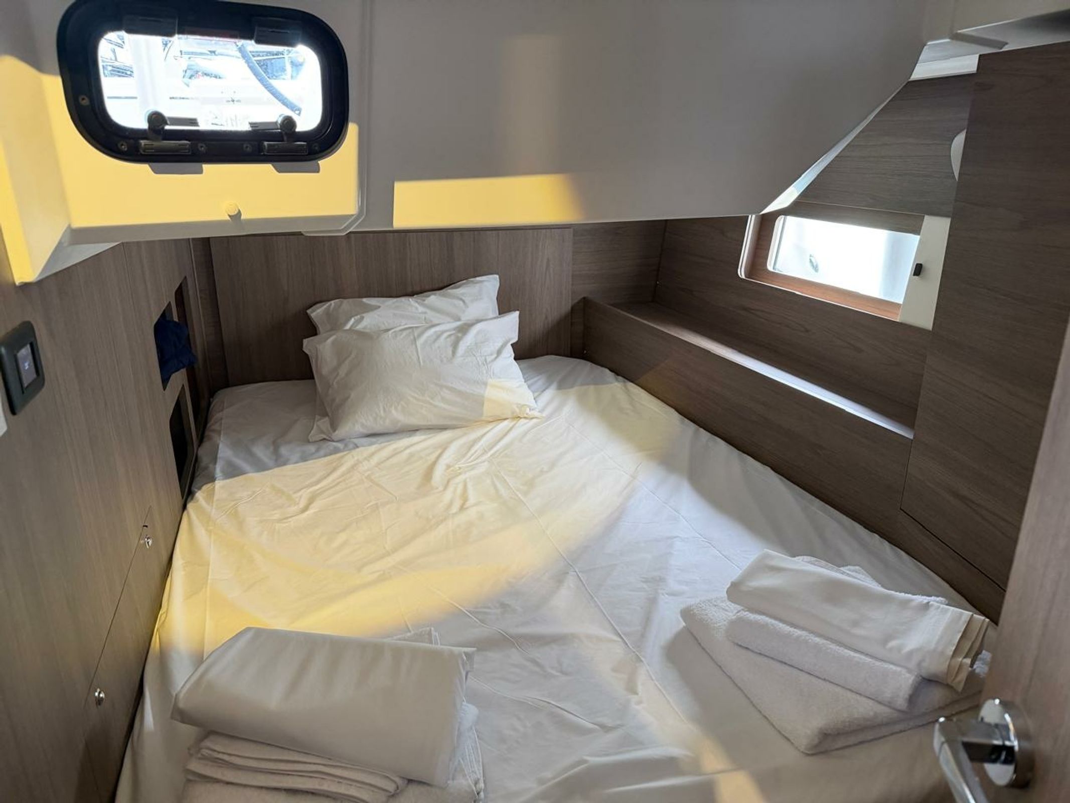 Beneteau Oceanis 47 | Offline