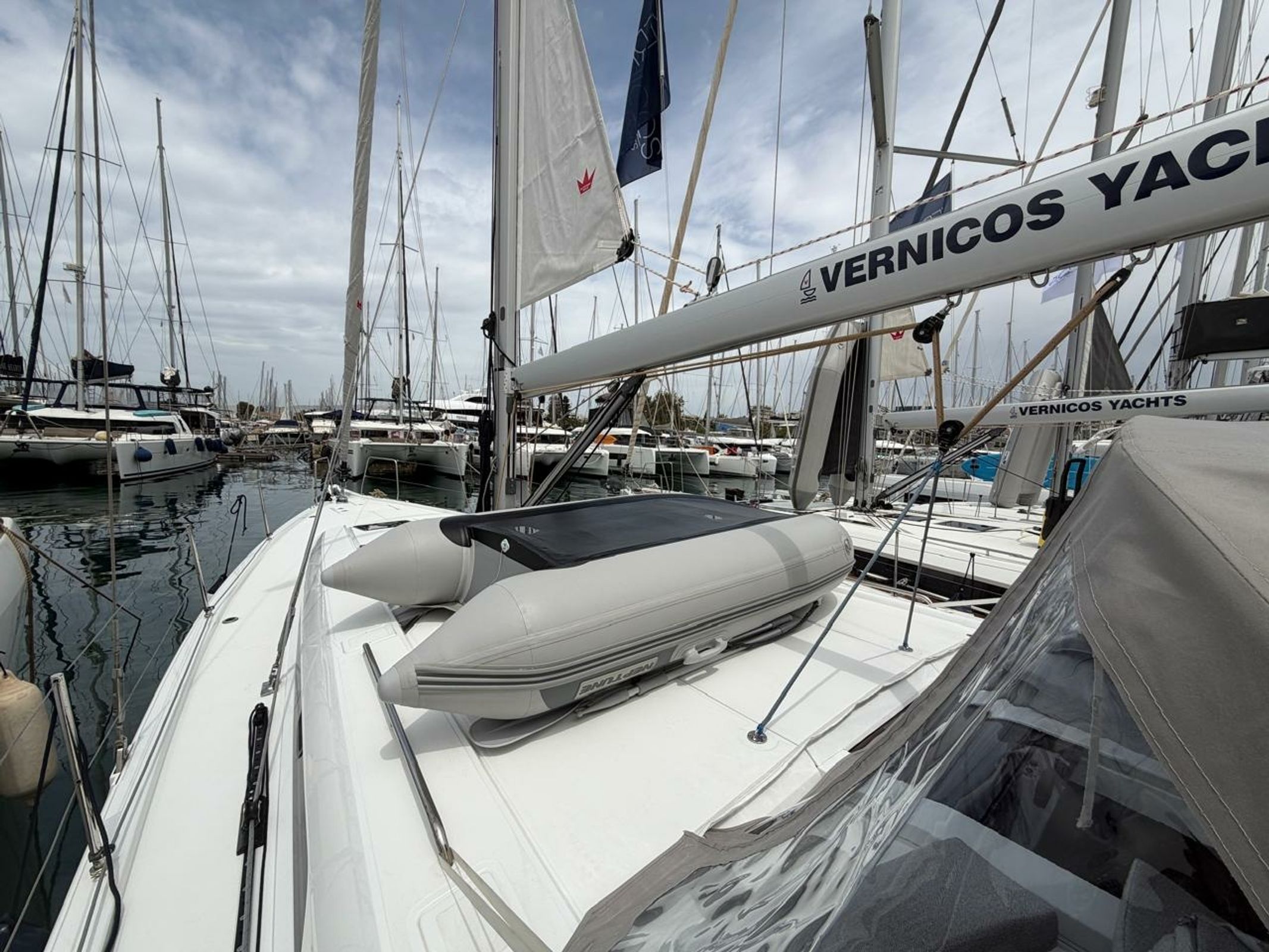 Beneteau Oceanis 47 | Offline