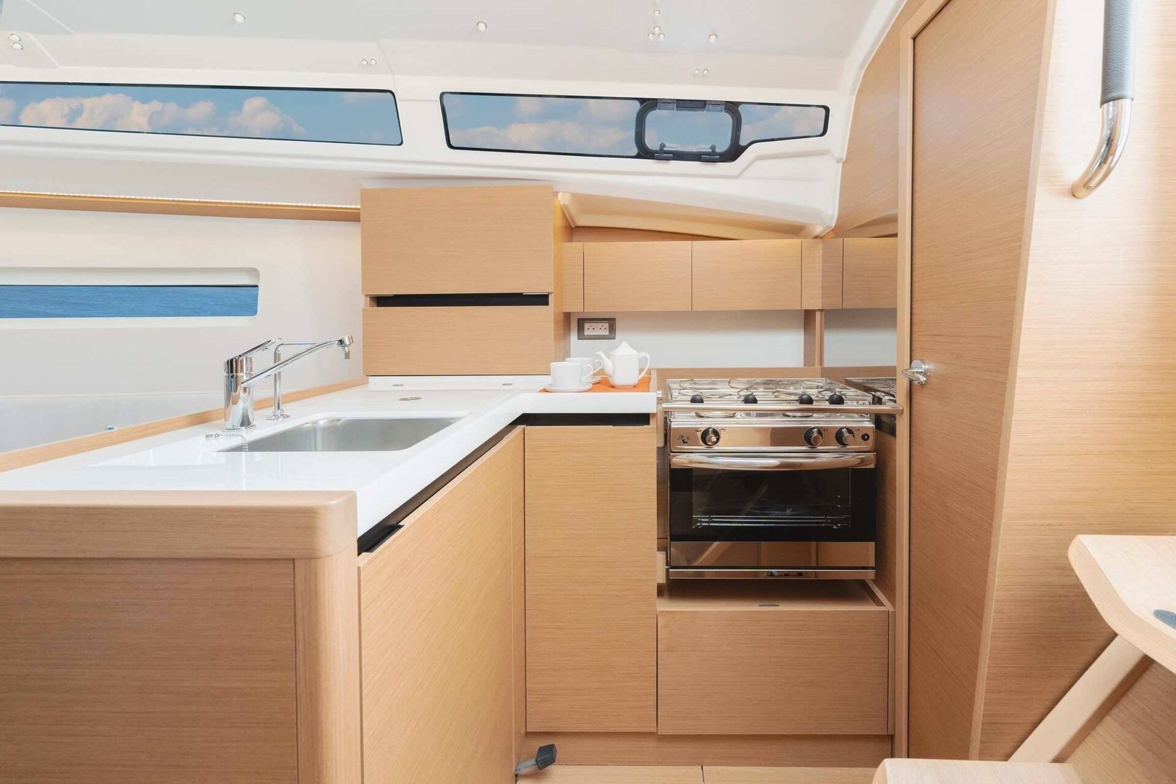 Jeanneau Sun Odyssey 350 | Nala